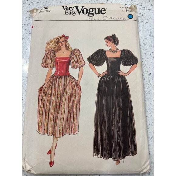 Vintage Vogue Very Easy Puff Sleeve Square Neck Dress Pattern 8152 Size 10 - Picture 1 of 3